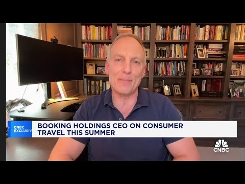 Long-term travel looks like a strong growth industry, says Booking's Glenn Fogel thumbnail