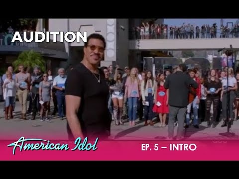 Idol Contestants SURPRISE Lionel Richie With His Iconic "Hello" | American Idol 2018
