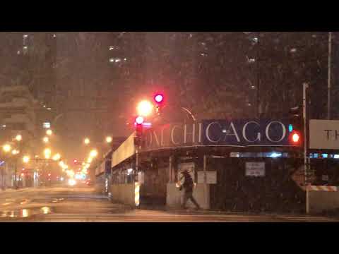 #chicago #snow Chicago’s First Major Snow Fall for 2021 , Driving downtown at 1am 1.26.2021