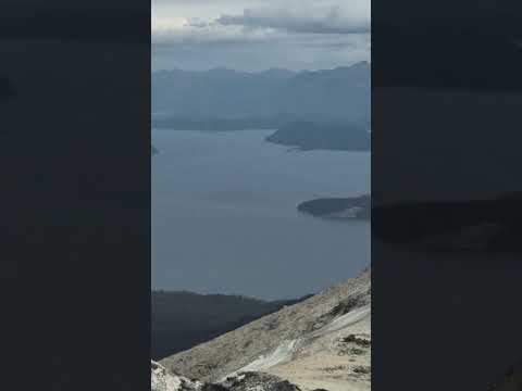 Villa La Angostura y lago Nahuel Huapi desde el cerro O'Connor, Neuquén, Patagonia, Argentina
