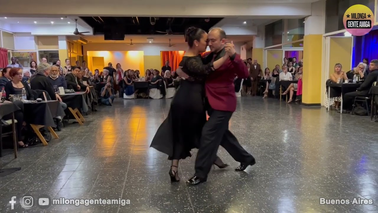 Video thumbnail for Ariel Manzanares y Aldana Figueroa - Milonga Gente Amiga - 04/JUN/2023 (1/1)