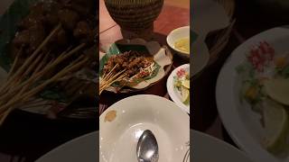 Download lagu Ambil Deh Buat Story Mu! Mentahan Makan Sate #storywa #shorts #sate mp3