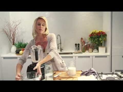 How to Make Almond Milk at Home