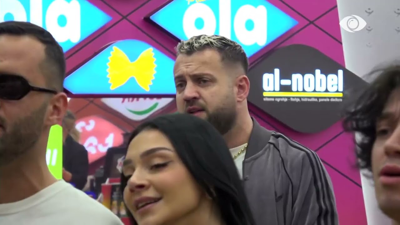 Kush të ndau prej meje.../ Banorët këndojnë së bashku, Greta dhe Luizi përloten