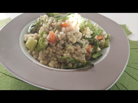 HELJDA SA KELJOM I PRAZILUKOM,NA VODI(POSNO,VEGAN)~BUCHWEIZEN MIT GRÜNKOHL UND LAUCH
