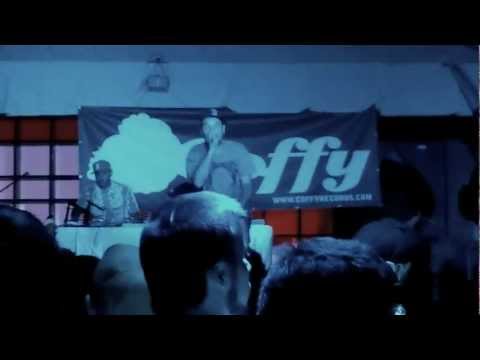 Hermano L - Dedos Amarillos