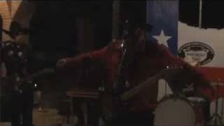 The Beaumonts "Chuck" at the dam Chilli cook off