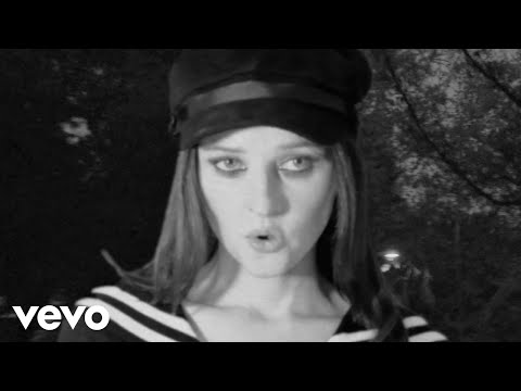 Neggy Gemmy - She Comes from Nowhere (Official Video)