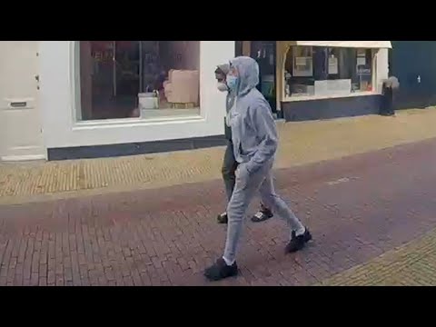 Voorburg: Achterlaten handgranaat en brandstichting auto