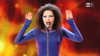 O Sole Mio "reinvented" by Anna Oxa / San Remo 2011 (good audio/HQ-HD)