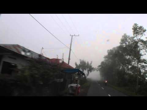 Nas estradas de Bali Munduk