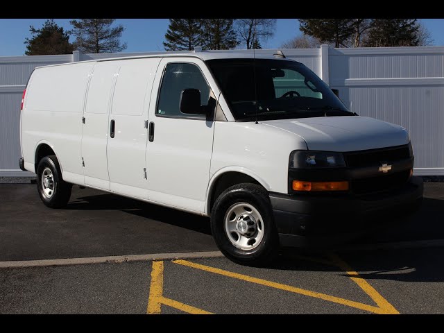 2019 Chevrolet Express Cargo Van Work Van | GAS | Extended | Cam in Cars & Trucks in Saint John
