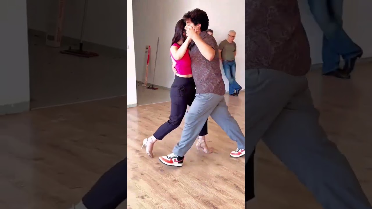 Milonga Class Demo - Max Vera & Cornelia Roy. Workshops in Berlin
