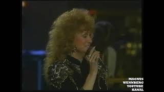 DOTTIE WEST, WHAT ARE WE DOIN IN LOVE