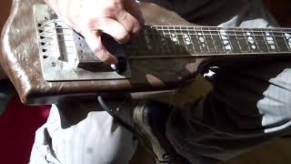 Video thumbnail for Supro Supreme lapsteel 1948 with the iconic Valco pickup by Ron Williams