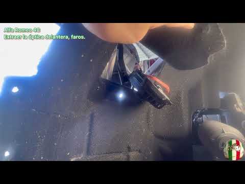 Alfa Romeo 4C Los faros y cómo acceder para desmontarlos y mantenimiento.