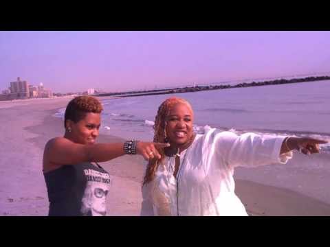 Inaya Day & Nick Jay ROCK THIS PARTY Like It's Mid Summer