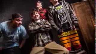 Video HOT PANTS - From your mom