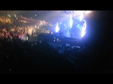 Tiesto @ the hydro 23/12/13 animals and mgmt kids