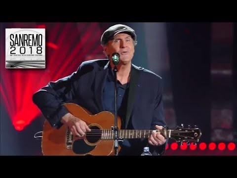 Sanremo 2018 - James Taylor super ospite al Festival con "La donna è mobile"