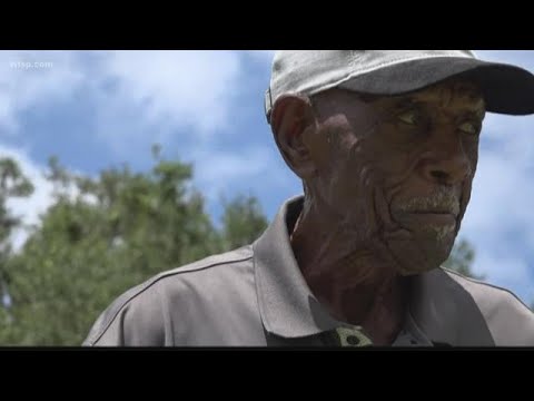At 100 years old, this golfer is still playing 18 holes a day