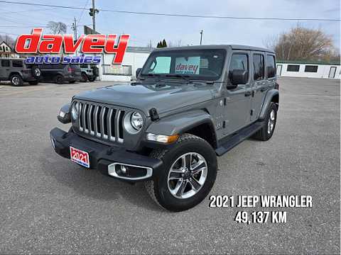 2021 Jeep Wrangler Unlimited Sahara 4x4 in Gray for sale at Davey Auto Sales Oshawa South in Oshawa, ON