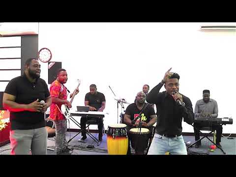 Amoneyew#Performs#Mawerekyekyere(Amakye Dede Abrante🎸🔥🎙️