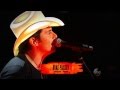 Brad Paisley - Beat This Summer (CMA Music Fest 2013)