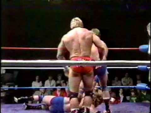 Classic WWF (WWE) - Roddy Piper & Paul Orndorff versus Jim Young and Hollywood Brown