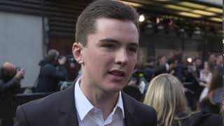 Tolkien London Premiere - Itw Harry Gilby (official video) video
