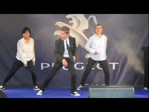 Chris Brown - Turn up the music - Daniel Johansen Elmrhari dances