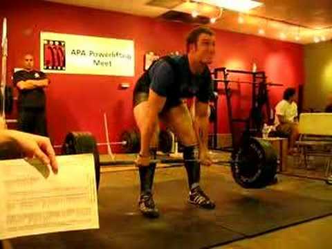 ERIC HELMS DEADLIFTING