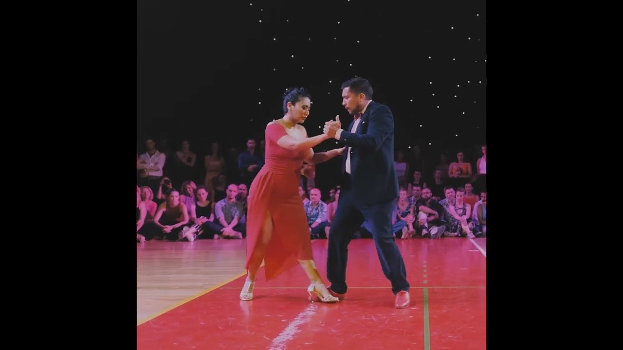 Video thumbnail for Corina Herrera & Octavio Fernandez - Vete de mi