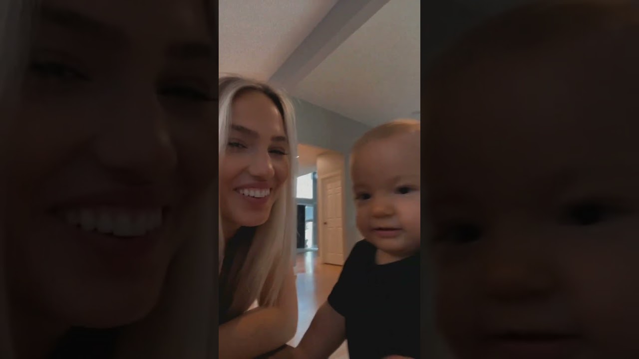 Sweetest baby kisses 😘 #baby #kisses #mom #family