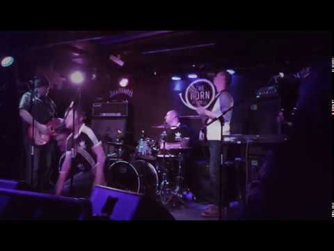 Love Spreads the c90s Britpop Tribute Band