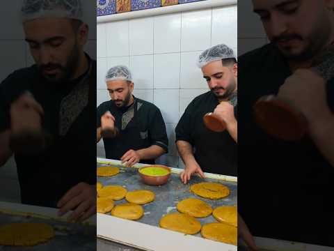 The Oldest Sohan Shop in Iran! #PersianFood #IranianCuisine #Sohan #FoodTravel #IranTravel