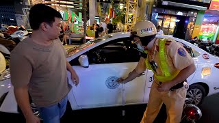 Hàng chục taxi dù đón khách phố Bùi Viện gặp CSGT và kết quả như thế nào?