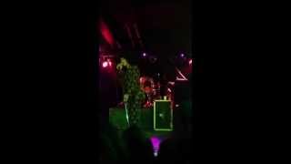 Solange - Look Good With Trouble (extended version )