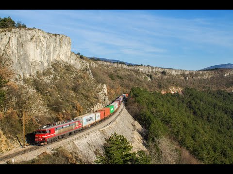 Trains in Slovenia - Crnotice. Vonatok Crnotice mellett