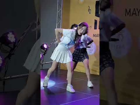 220507 (Eeunguoey Fancam) Peach You - Look at Me @ Donki Idol Day - Donki Mall Thonglor