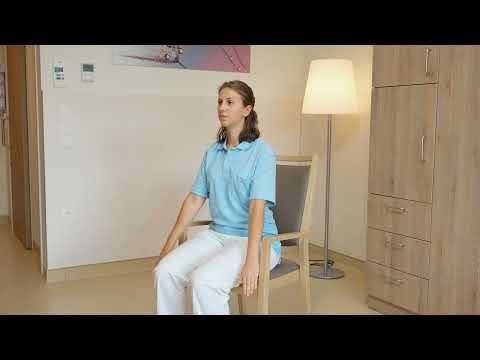 Ellbogen beugen und strecken im Sitzen