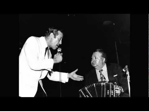 Roberto Goyeneche con Aníbal Troilo y su Orquesta Típica - Sur