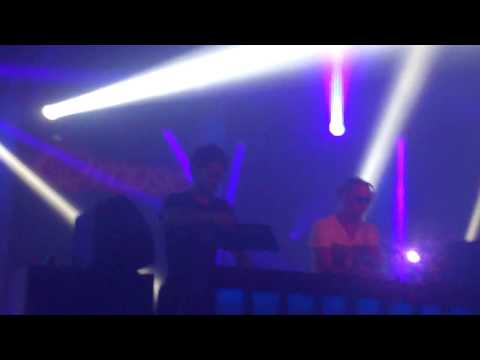 Robert Abigail (live @ Carré Q live week)