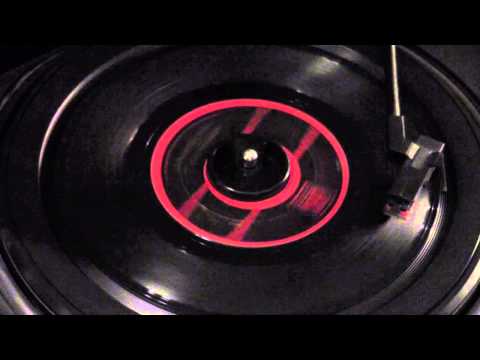 Johnny Loves Me - Shelley Fabares (45 rpm)