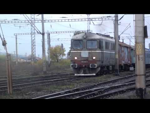 Tren CFR Infrastructura cu garnitura macara, tras de DA168 - 27.10.2016
