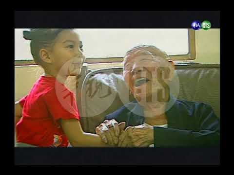 布袋戲大師走了 黃海岱國旗覆棺