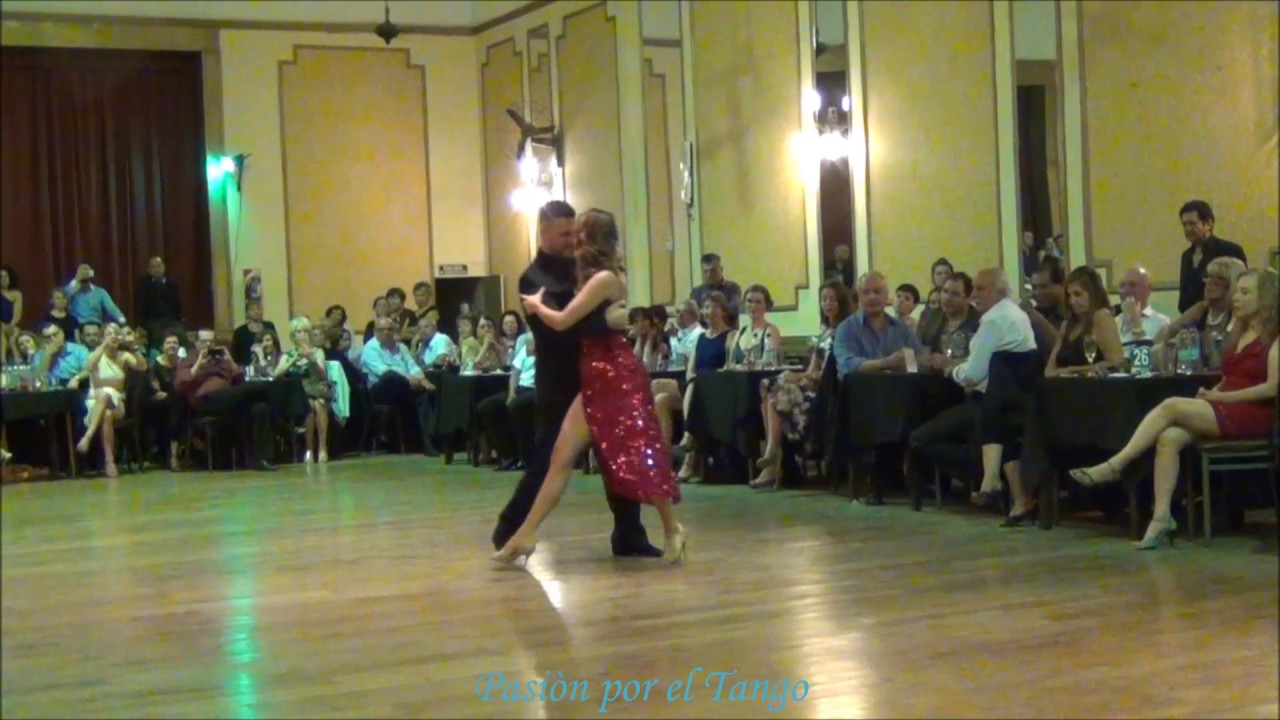 MARIA TSIATSIANI y LEANDRO PALOU Bailando el Vals CORAZÒN DE ARTISTA en YIRA YIRA MILONGA