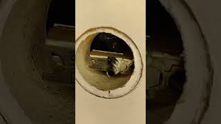 How to install a Kwikset  keyed entry lock with handle 97402-732