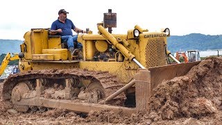 1968 Cat D6C Dozer Working