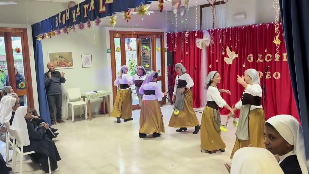 Festa di natale 2025 - Danza 1